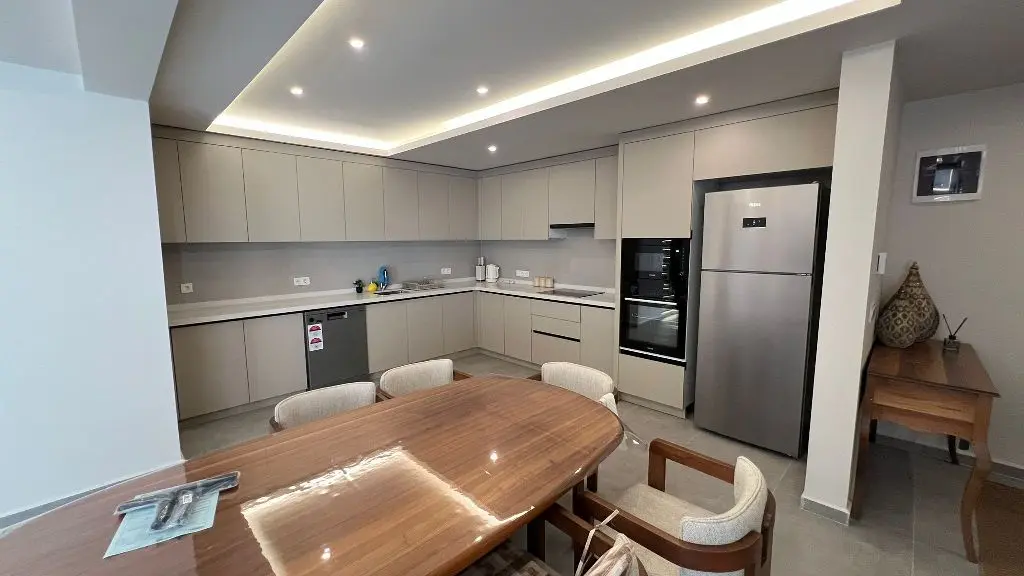 Fitted kitchen